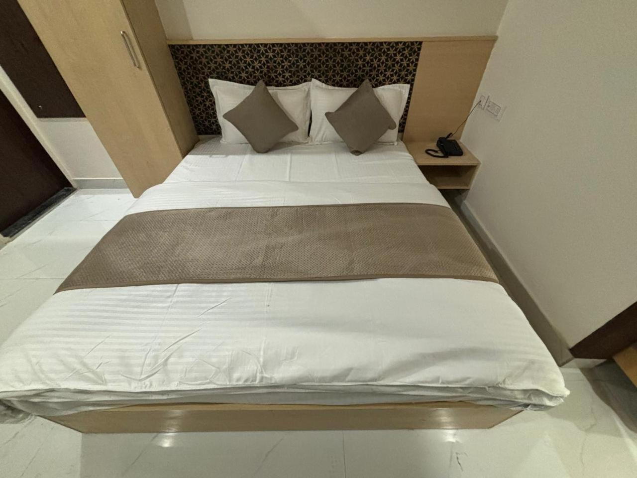 Hotel Silver Moon Jaipur Buitenkant foto